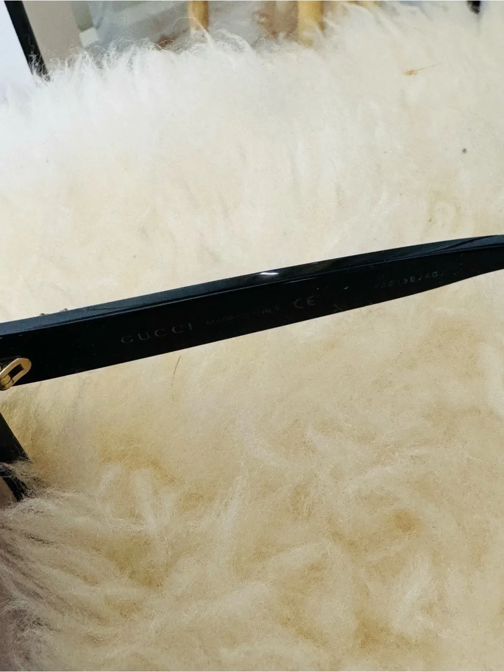 ORIGINAL GUCCi Women’s Black Oversized Sunglasses - Classic Designer Style